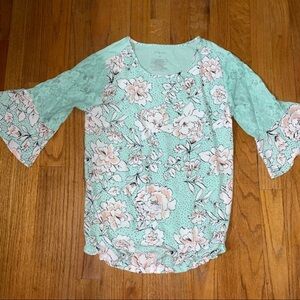 Van Heuson super colorful blouse